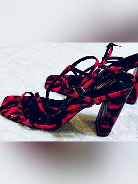 Brand New Heels By CATHY DIN - Size 7 - Heel Height 4 Inches - box 11